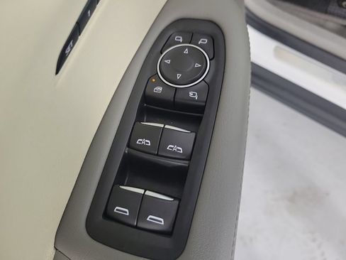 Certified 2023 Cadillac XT6 Premium Luxury w/ Technology Package AWD/4WD image 22