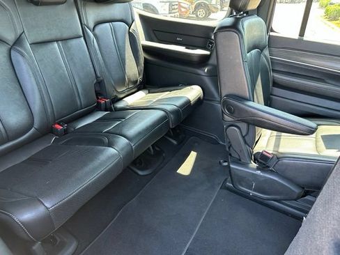 Used 2024 Jeep Wagoneer Series II AWD/4WD image 12