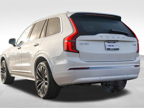 New 2026 Volvo XC90 T8 Ultra w/ Lounge Package image 6