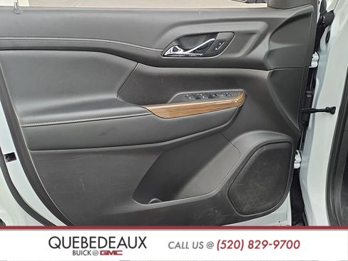 Used 2022 GMC Acadia SLE FWD image 9