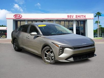 Certified 2025 Kia K4 LXS