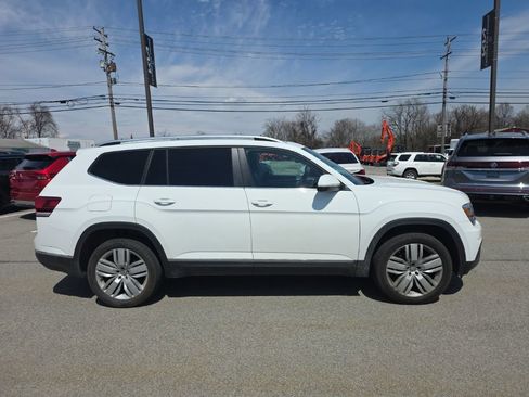 Used 2019 Volkswagen Atlas SEL image 2