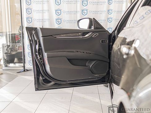 Used 2020 Maserati Ghibli image 30