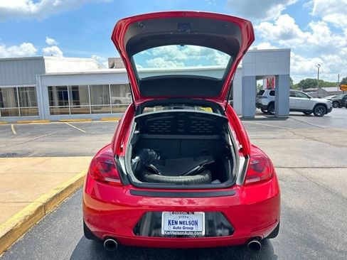 Used 2012 Volkswagen Beetle 2.0T FWD image 11