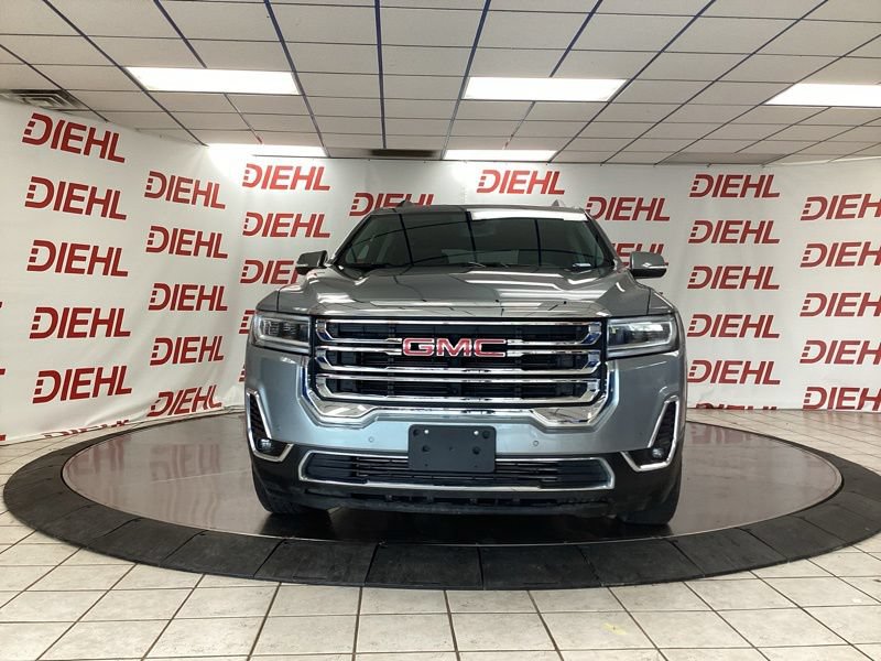 Used 2023 GMC Acadia SLT AWD/4WD image 2