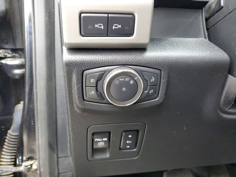 Used 2020 Ford F150 Lariat w/ Equipment Group 502A Luxury AWD/4WD image 24