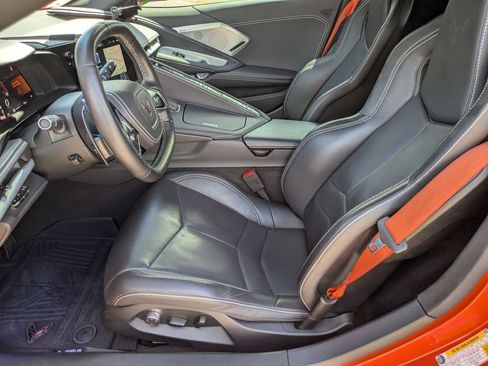 Used 2025 Chevrolet Corvette Stingray Preferred Cpe w/ Z51 Performance Package RWD image 11