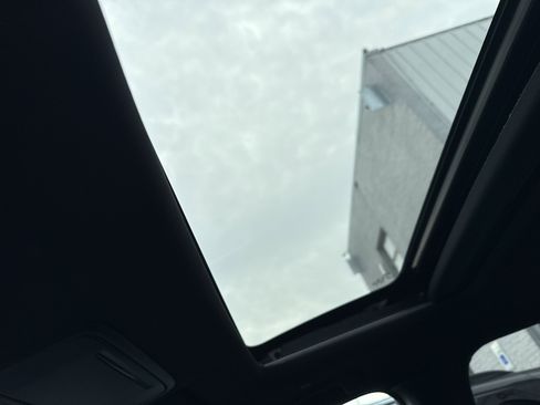 Used 2025 Honda CR-V Sport-L image 16