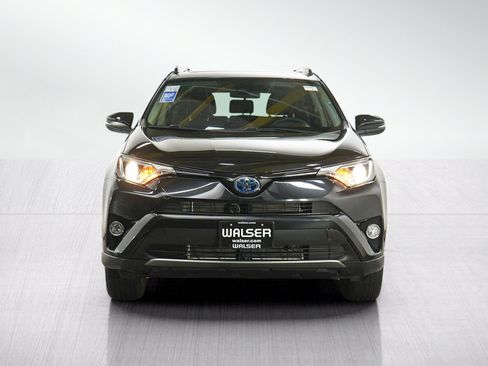 Used 2017 Toyota RAV4 XLE w/ Protection Package AWD/4WD image 8