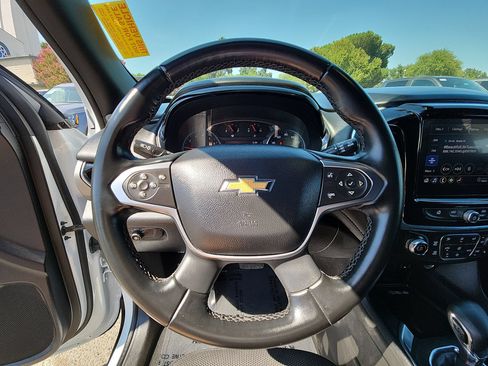 Used 2023 Chevrolet Traverse LT AWD/4WD image 11