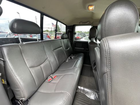 Used 2004 GMC Sierra 1500 SLT w/ Light Duty Power Package image 12