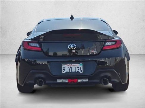 Used 2024 Toyota GR86 Premium RWD image 7