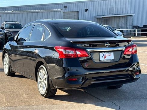Used 2019 Nissan Sentra S w/ Appearance Package image 7
