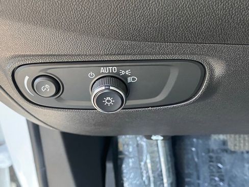 Used 2024 Chevrolet Equinox RS w/ RS Leather Package AWD/4WD image 10