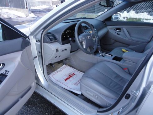 Used 2009 Toyota Camry Hybrid image 28