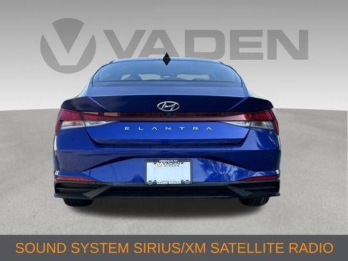 Used 2023 Hyundai Elantra SEL w/ Convenience Package FWD image 5