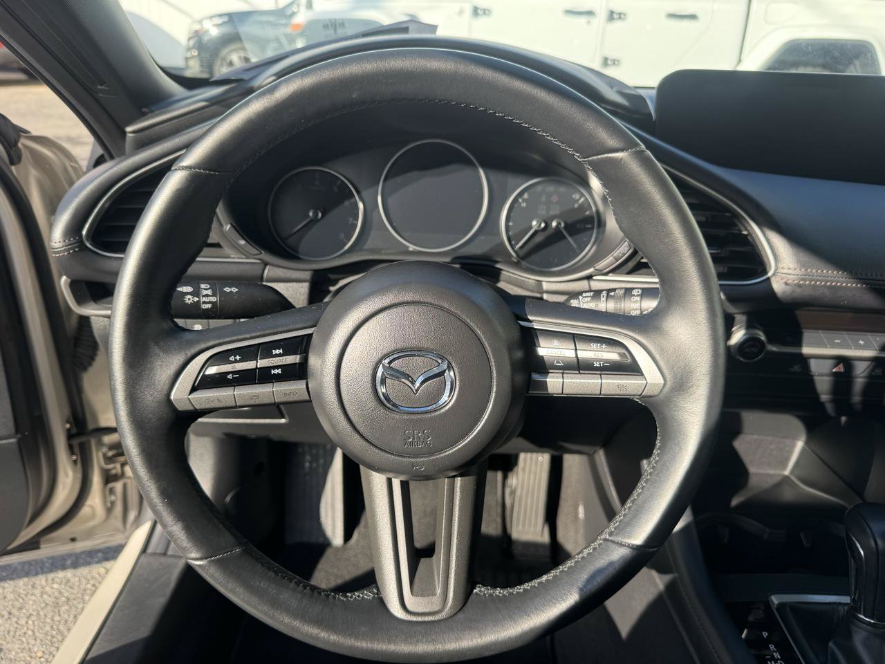 Used 2023 MAZDA MAZDA3 s FWD image 18
