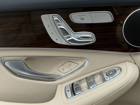 Used 2019 Mercedes-Benz GLC 300 4MATIC Coupe image 17