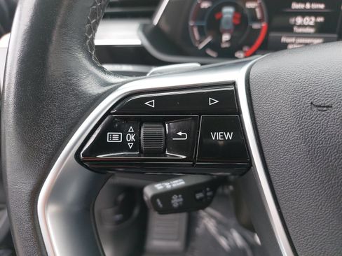 Used 2024 Audi Q8 e-tron Premium Plus w/ Premium Plus Package AWD/4WD image 17