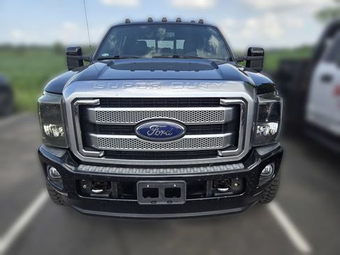 Used 2016 Ford F250 Platinum w/ FX4 Off-Road Package AWD/4WD image 3