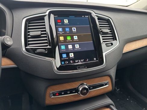 Certified 2024 Volvo XC90 T8 Plus w/ Protection Package Premier image 25