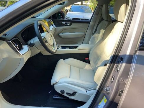 New 2026 Volvo XC60 B5 Ultra w/ Climate Package AWD/4WD image 11