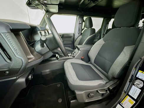 Used 2025 Ford Bronco Big Bend image 13