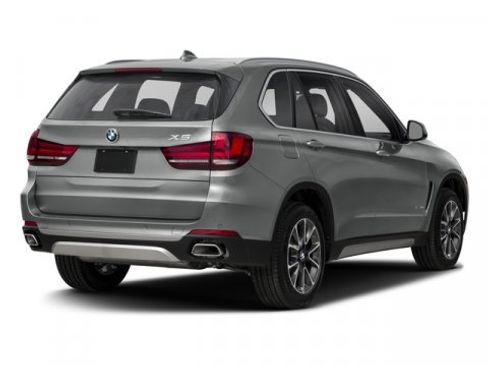 Used 2018 BMW X5 xDrive35i w/ Driving Assistance Package image 5