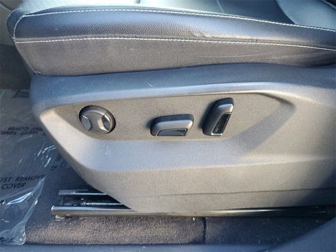 Used 2022 Volkswagen Atlas SE image 22