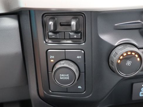 New 2024 Ford F550 4x4 Regular Cab Super Duty image 17