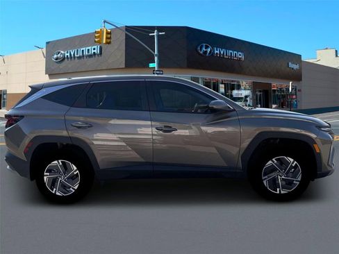 New 2026 Hyundai Tucson Blue SE AWD/4WD image 9