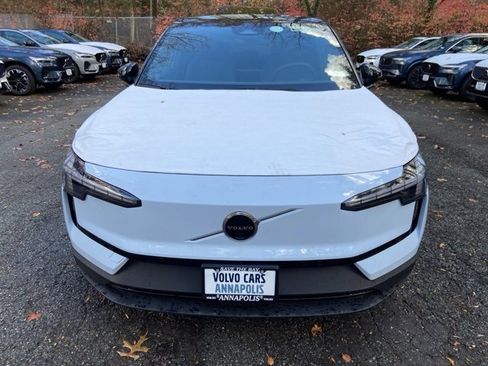 New 2025 Volvo EX30 Ultra w/ Climate Package image 2