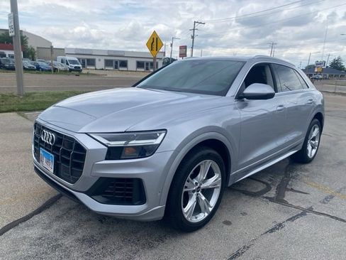 Used 2022 Audi Q8 Premium Plus w/ Premium Plus Package AWD/4WD image 2