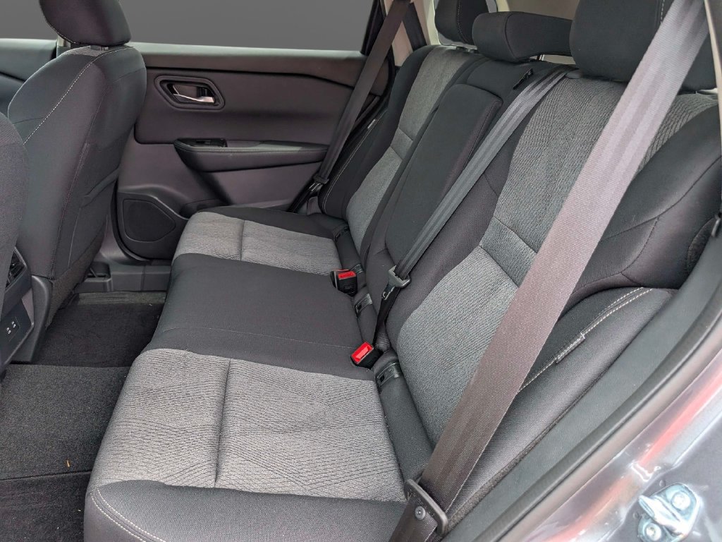 Certified 2026 Nissan Rogue SV FWD image 17