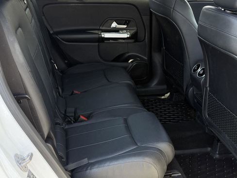 Used 2021 Mercedes-Benz GLB 250 4MATIC image 26