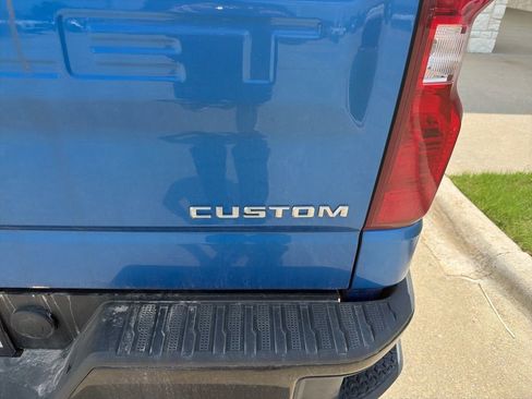 Used 2024 Chevrolet Silverado 1500 Custom Trail Boss AWD/4WD image 3