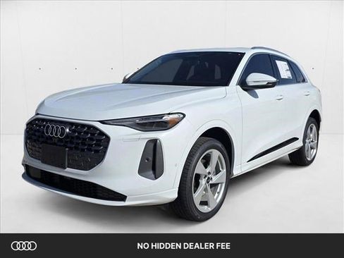 New 2025 Audi Q5 Premium Plus w/ Premium Plus AWD/4WD image 1