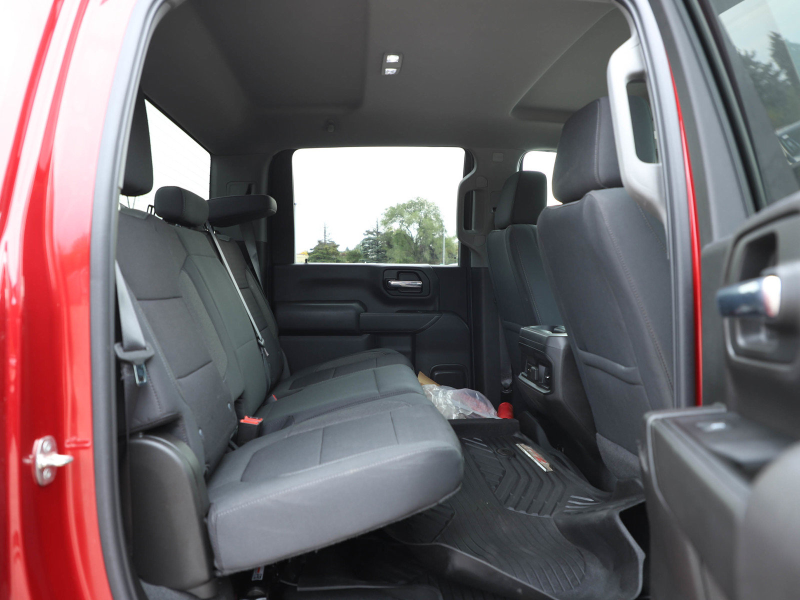 Used 2022 Chevrolet Silverado 2500 LT w/ Convenience Package AWD/4WD image 11