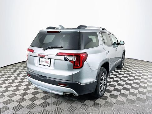 Used 2023 GMC Acadia SLE w/ Driver Convenience Package image 10