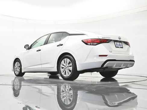 Used 2024 Nissan Sentra S FWD image 42