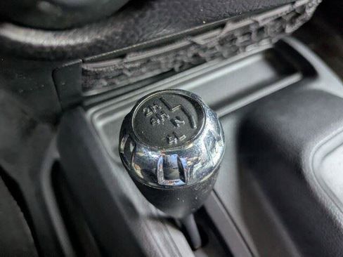 Used 2015 Jeep Wrangler Unlimited Sahara w/ Connectivity Group image 26