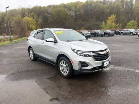 Used 2022 Chevrolet Equinox LT w/ Driver Convenience Package AWD/4WD image 7