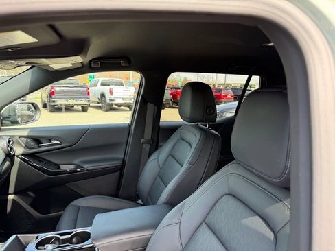 Certified 2025 Chevrolet Equinox LT w/ Convenience Package II AWD/4WD image 13