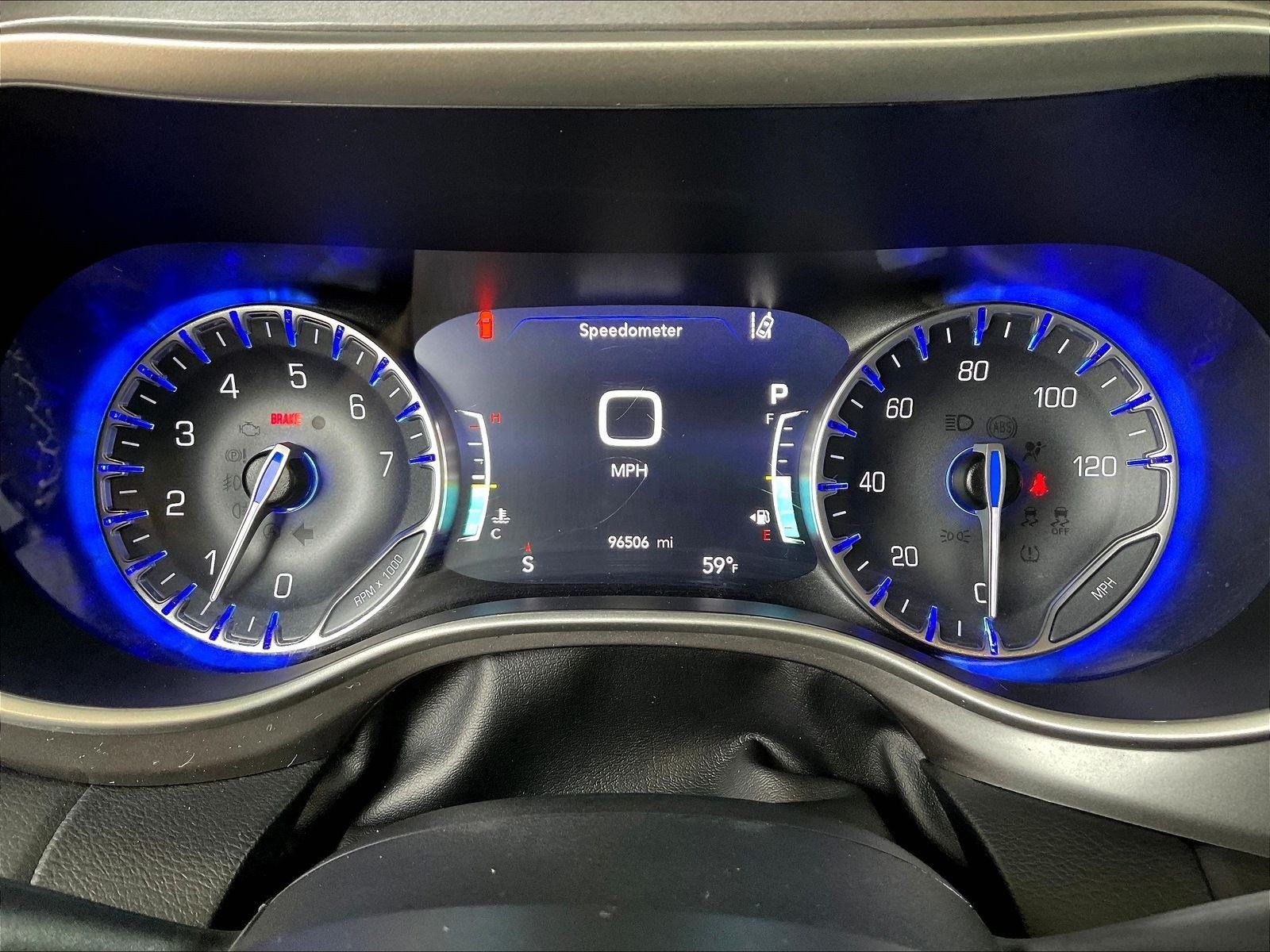 Used 2022 Chrysler Pacifica Touring-L FWD image 12