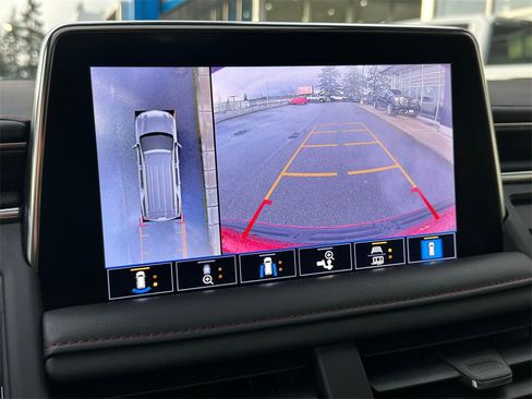 Used 2021 Chevrolet Suburban RST w/ Luxury Package image 63