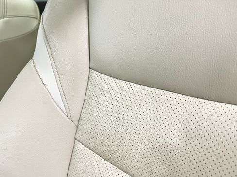 Used 2017 Nissan Murano Platinum w/ Platinum Technology Package FWD image 17