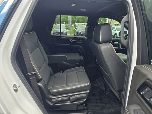 Used 2025 GMC Yukon Elevation w/ LPO, Elevation Black Package RWD image 44