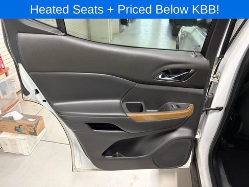 Used 2019 GMC Acadia SLE w/ Driver Alert Package I FWD image 17