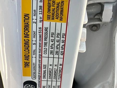 Used 2025 Chevrolet Equinox LT w/ Convenience Package II FWD image 27