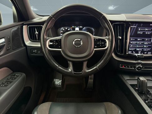 Used 2021 Volvo XC60 T8 R-Design w/ Advanced Package AWD/4WD image 25
